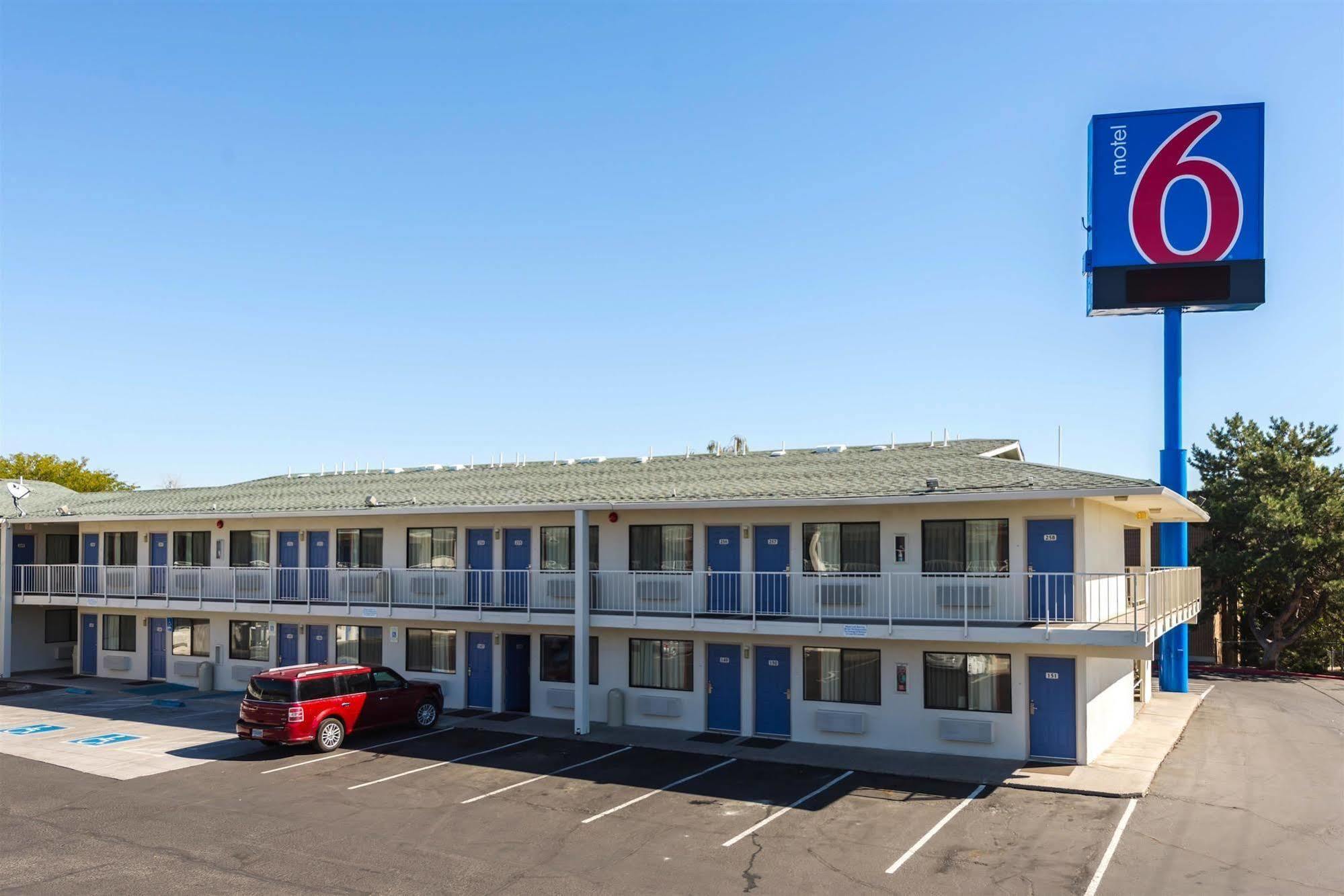 Motel 6-Reno, Nv - West Екстер'єр фото